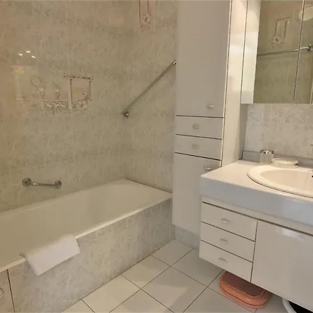 80 M2 Au Centre-ville De *