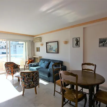 80 M2 Au Centre-ville De *