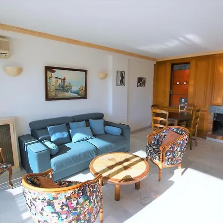 Appartamento 80 M2 Au Centre-ville De