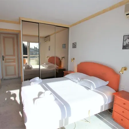 80 M2 Au Centre-ville De Appartamento Cannes